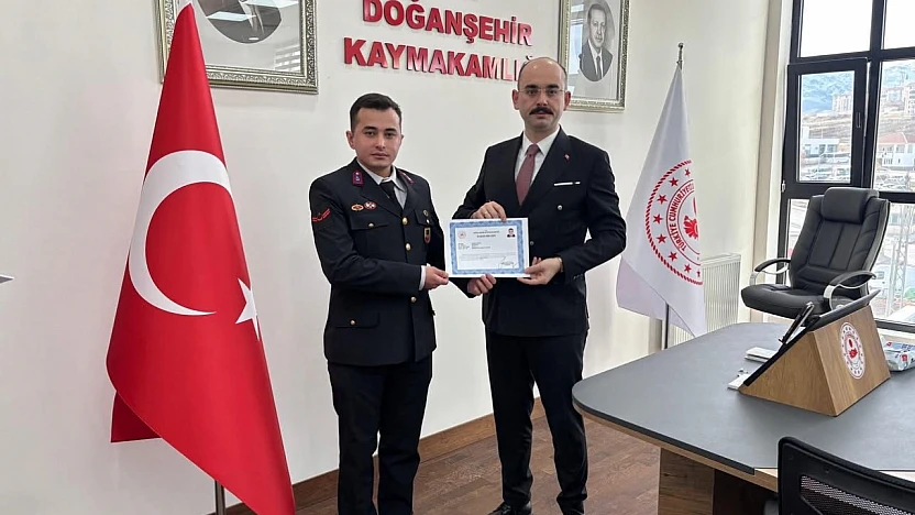 Doğanşehir'de Huzur ve Güvenliğe Emek Veren Personele Ödül