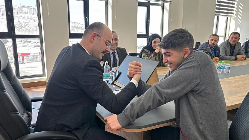 Doğanşehirli Gençlerden Madalya Yağmuru