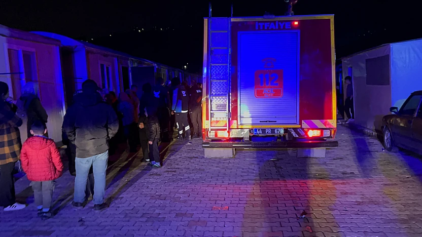 Elektrik Kontağı Yangına Neden Oldu