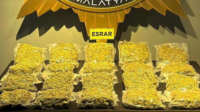 Hekimhan'da Uyuşturucu Operasyonu – 12,8 Kilo Esrar Ele Geçirildi