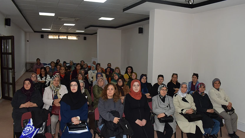 Kent Konseyi'nde Kanser Taramaları ve Erken Teşhis Konferansı Düzenlendi