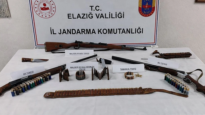 Kürk Köyü'nde Çok Sayıda Silah ve Fişek Ele Geçirildi