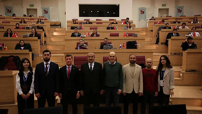 Liderlik Akademisi'nden Başarılı Avrupa Birliği Simülasyonu