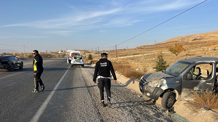 Malatya-Adıyaman Karayolu'nda Kaza: Bir Kişi Yaralandı