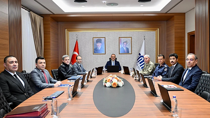 Malatya'da Güvenlik Toplantısında Suçla Mücadele Raporu Değerlendirildi