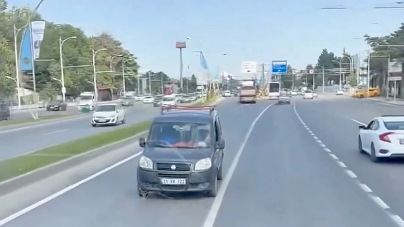 Malatya'da İlginç Anlar: Kavşakta Ters Yöne Girip Geri Geri Çıktı