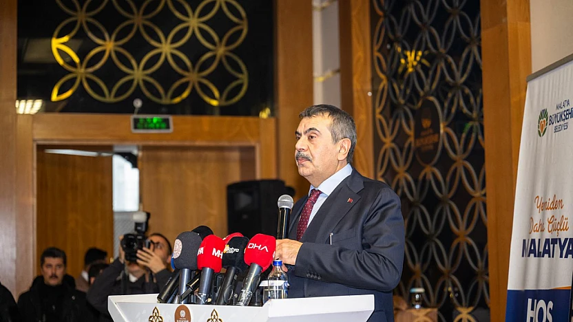 Malatya'ya Yatırımlar Devam Ediyor: Spor Tesisleri ve Eğitim Merkezi Açıldı