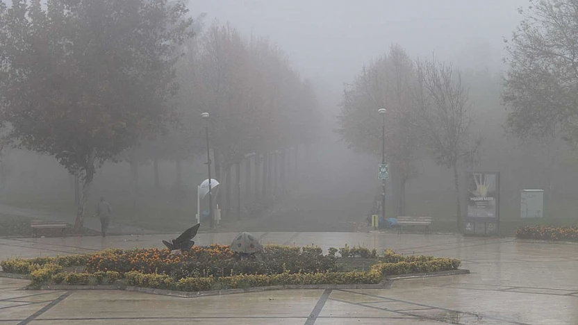 Meteoroloji Uyardı: Ege ve Trakya'da Yağış, Marmara ve Akdeniz'de Sis Görülebilir