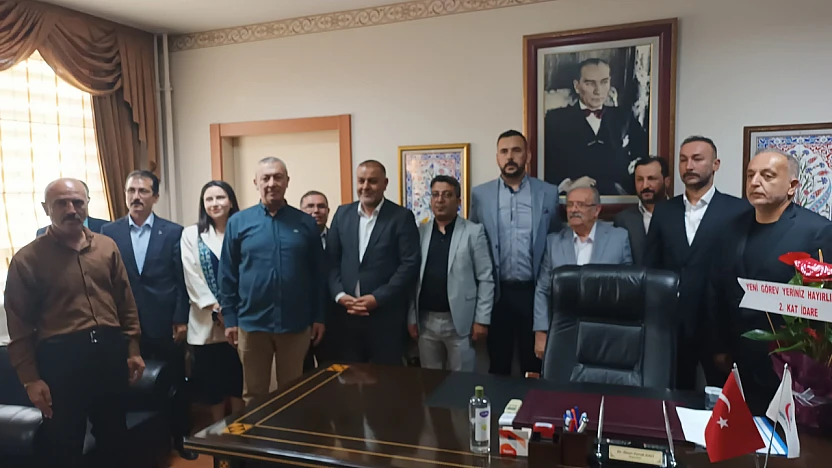 MHP Malatya İl Başkanı Gökhan Gök Dr. Ömer Faruk Kalı'yı ziyaret etti
