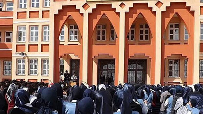 Okullarda ikinci dönem yarın başlıyor