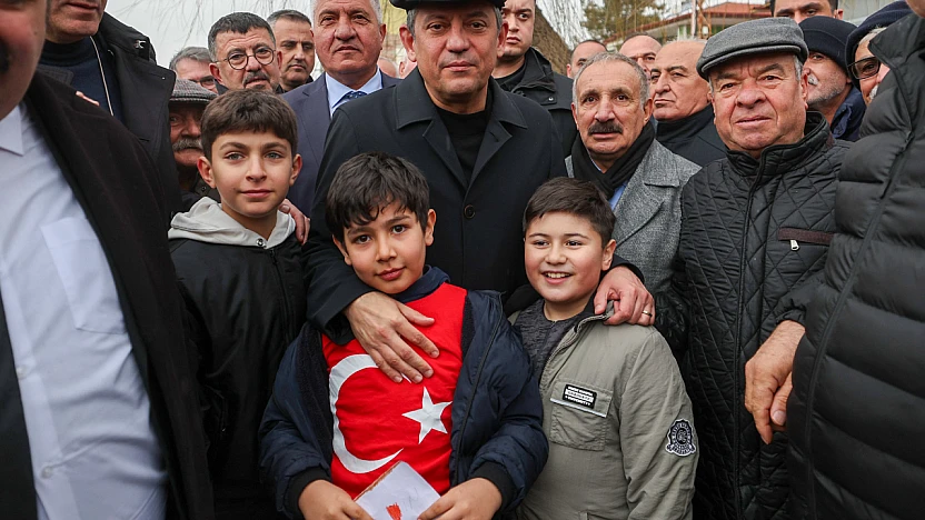 Özgür Özel'den Polat Mahallesi'ne Cami Talimatı