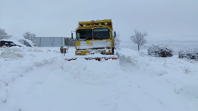 Pütürge'de Çığ Tehlikesi: Ekipler Ölümle Burun Buruna Geldi