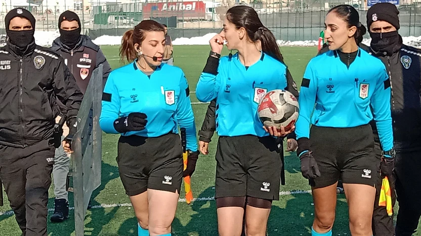 Türk Futbolunda Yeni Dönem: Bahis Krizi Sonrası Kadın Hakem Hamlesi