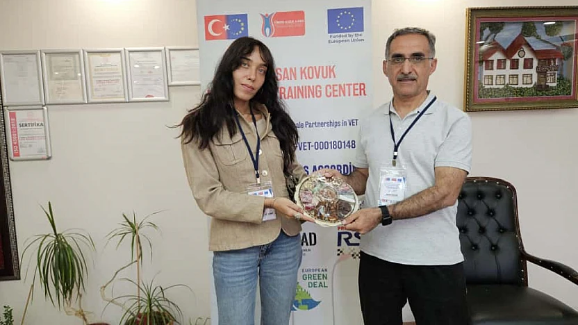 Türkiye ve Romanya, Elektrikli Araç Eğitiminde Güçlerini Birleştiriyor