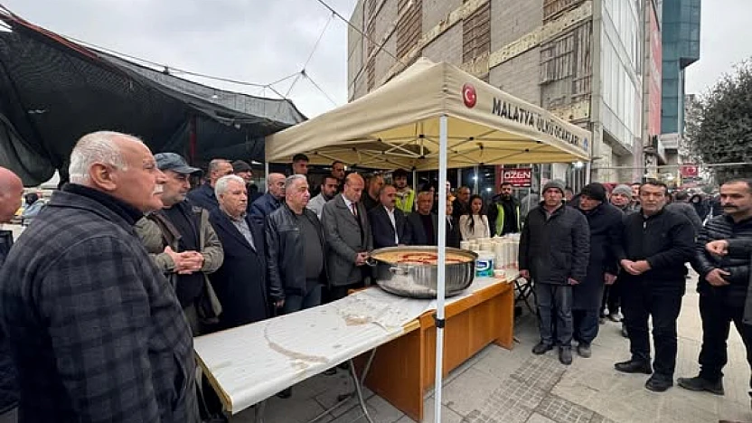 Ülkü Ocakları'ndan Depremde Hayatını Kaybedenler İçin Anlamlı Program