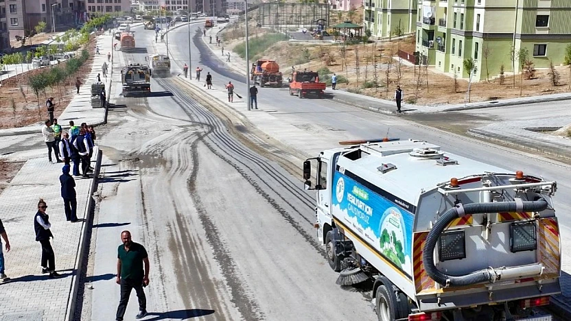 Yeşilyurt Belediyesi'nden Depremzedelere Destek: Ortak Alanlar Temiz ve Düzenli Hale Getirildi