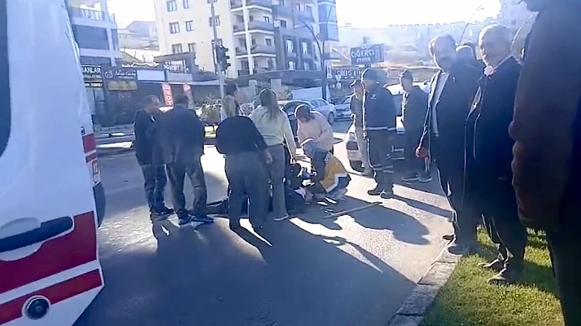 Yeşilyurt İstikametinde Korkutan Kaza: 75 Yaşındaki Yayaya Araç Çarptı