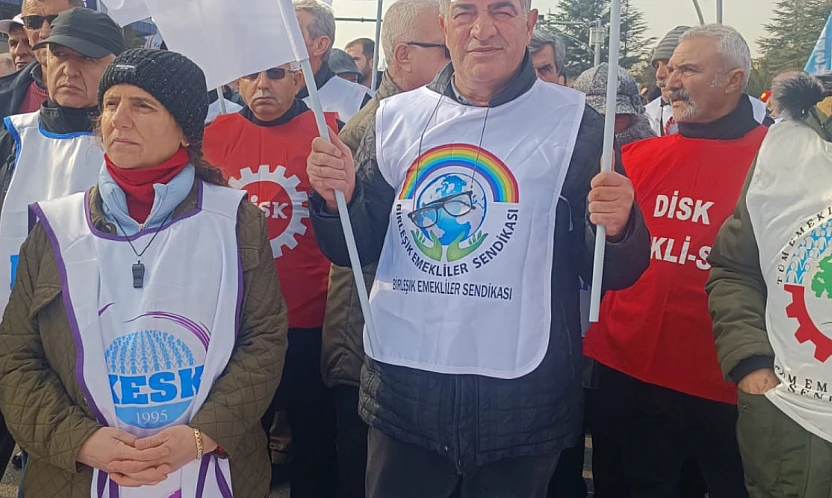 17 Milyon Emeklinin Barınma Sorunu: Sendikadan Sosyal Konut Uyarısı