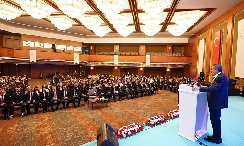 2024 YLSY bursiyerleri için vizyon ve farkındalık eğitimleri başladı