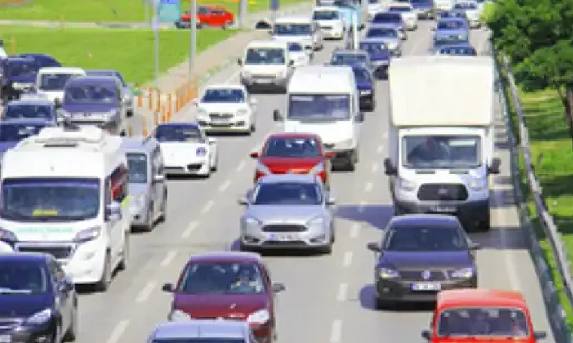 2025'te Taşıt Sayısı 2,3 Milyon Arttı, Kayıtlar Azaldı