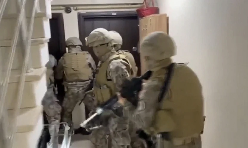 21 İlde Eş Zamanlı Baskın: Organize Suç Örgütüne Büyük Darbe