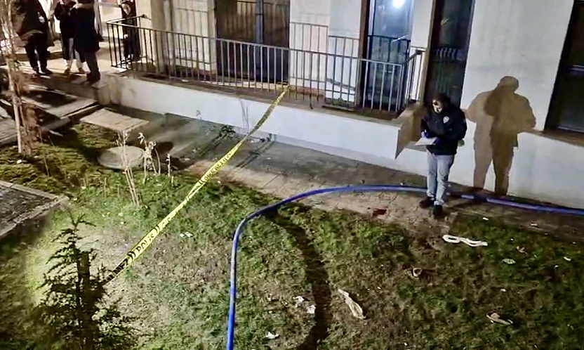 5'inci Kattan Düştü! Genç Kızın Durumu Ciddi