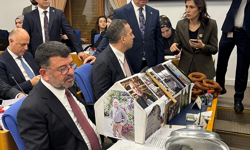 Ağbaba, 'Dünyanın En Büyük Ekonomisti Emekliler'