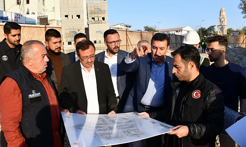 AK Parti Heyeti Saray Mahallesi Rezerv Alanında İncelemelerde Bulundu