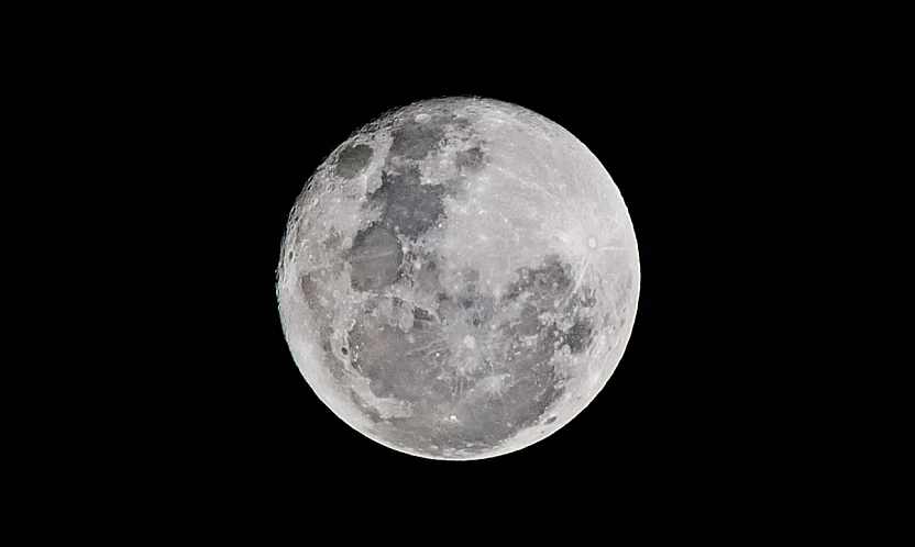 Ay, Mars'a Giden Yolun Test Sahası Oluyor