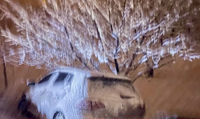 Ayvalı Mevkiinde Kar Kabusu: Sürücüler İlerlemekte Zorlandı