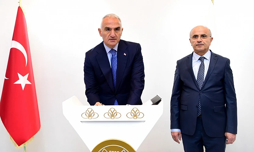Bakan Ersoy'dan Başkan Er'e Ziyaret