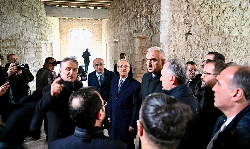 Bakan Ersoy: Tarihi yapılar kültürel belleğin temelidir
