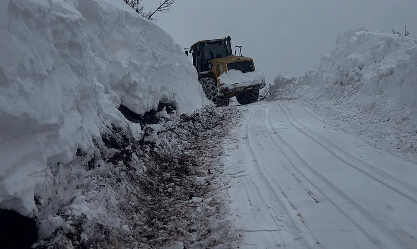 Battalgazi Belediyesi Ekiplerinden Zorlu Kış Şartlarında Örnek Hizmet