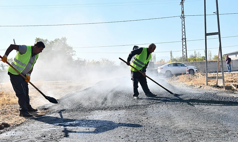 Belediye, Gülistan Teyze'nin Hayatını Kolaylaştıran Yolu Yaptı