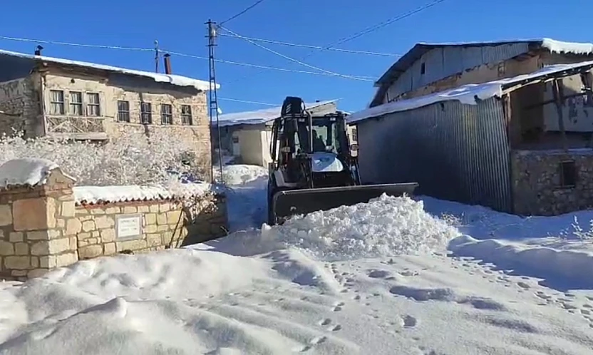 Büyükşehir Belediyesi'nden Karla Mücadele Seferberliği