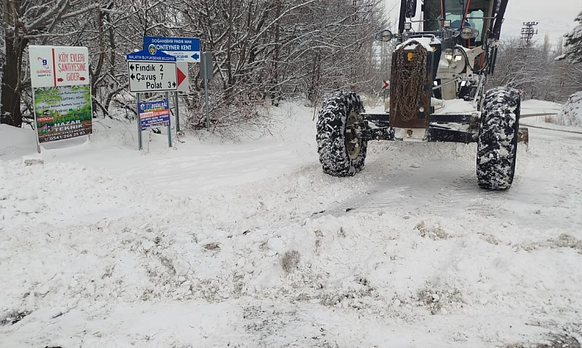 Darende'de Buzlanma Alarmı: Taşımalı Eğitime Ara