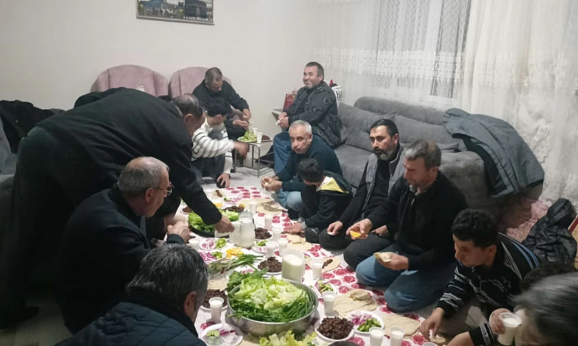 Dilek Mahallesi'nde Manevi Sohbet, Komşuluk ve Dayanışma