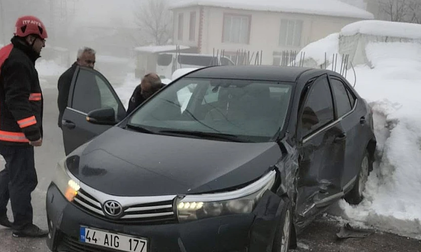 Doğanşehir'de Feci Kaza: Muhtar Hastaneye Kaldırıldı