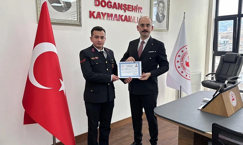 Doğanşehir'de Huzur ve Güvenliğe Emek Veren Personele Ödül