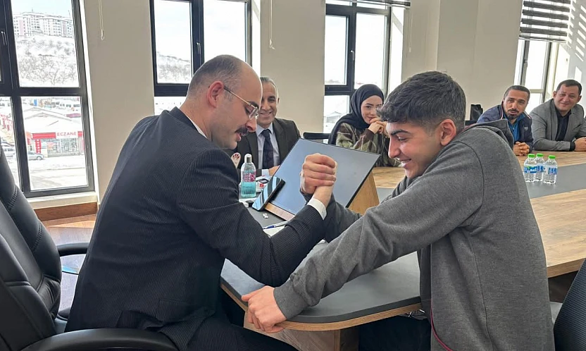 Doğanşehirli Gençlerden Madalya Yağmuru