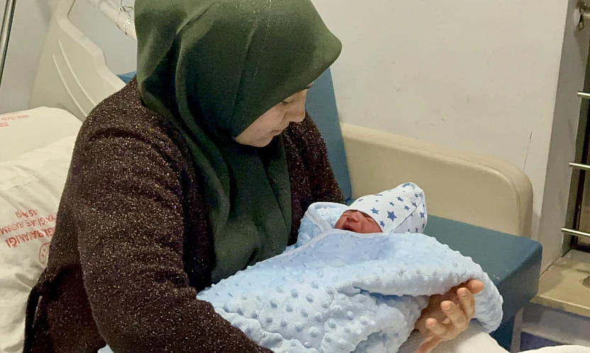 Dört Kızdan Sonra Gelen Erkek Bebek, Aileye Teselli Oldu