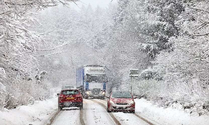 Ege ve Akdeniz'de Fırtına Alarmı: Rüzgâr 8 Kuvvetine Kadar Çıkacak