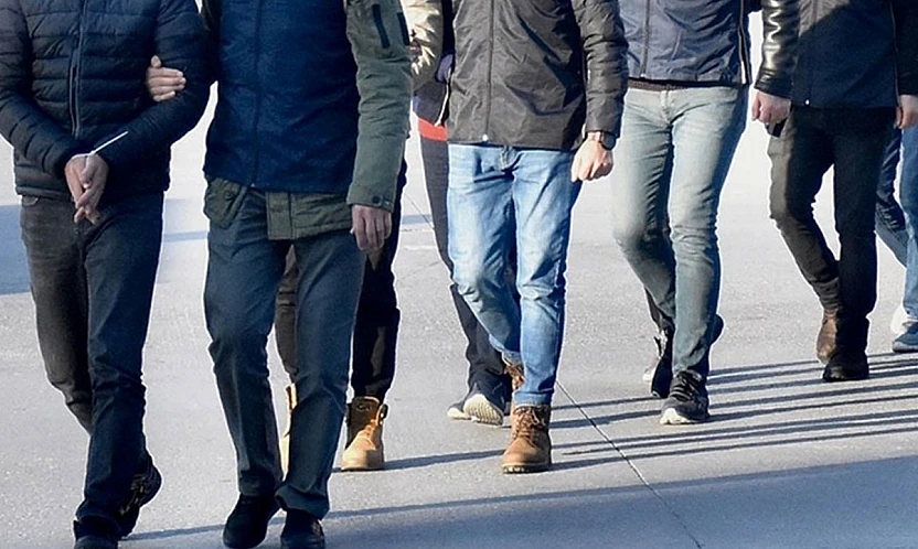 Emniyet'ten Eş Zamanlı Siber Baskın: Dolandırıcılık ve Yasa Dışı Bahis Çetelerine Darbe