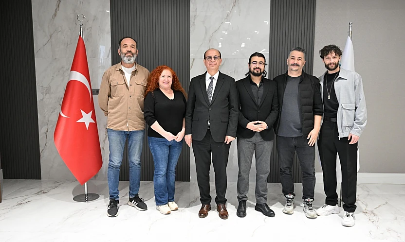 'Gençlik Ve Ailem' Temalı 1.Kısa Film Yarışması Konuklarından Başkan Geçit'e Ziyaret!
