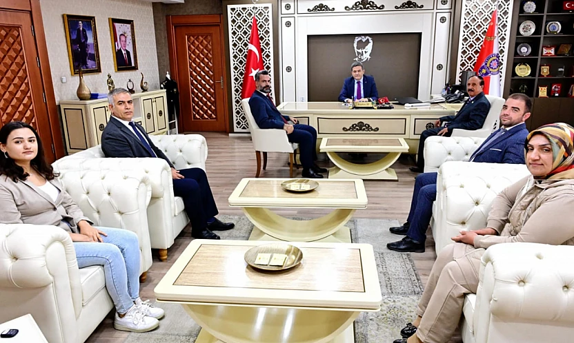 İdareci ve Bürokratlar Birliği'nden Emniyet Müdürü Kayhan Ay'a Hayırlı Olsun Ziyareti