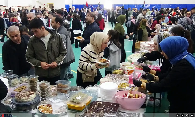 İmam hatip lisesinin Gazze için açtığı hayır çarşısına yoğun ilgi
