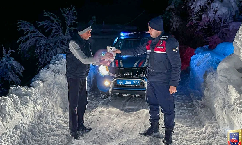 Jandarma ve Büyükşehir'den Gece Boyu Can Kurtaran Müdahale