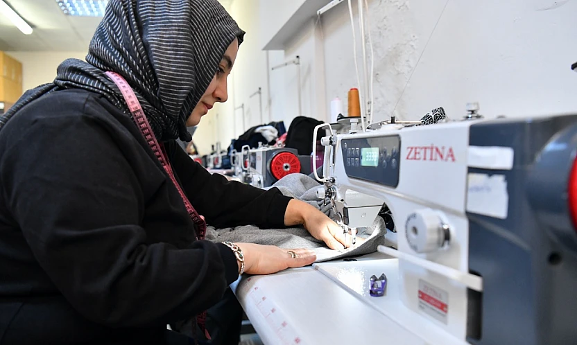 Kadınların Üretim Gücü Yeşilyurt'ta Artıyor