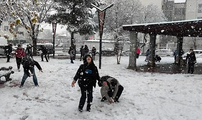Kar ve Buzlanma Eğitimi Durdurdu