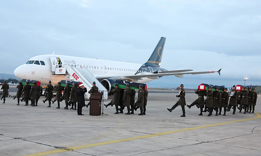 Libyalı komutanlar askerî törenle uğurlandı